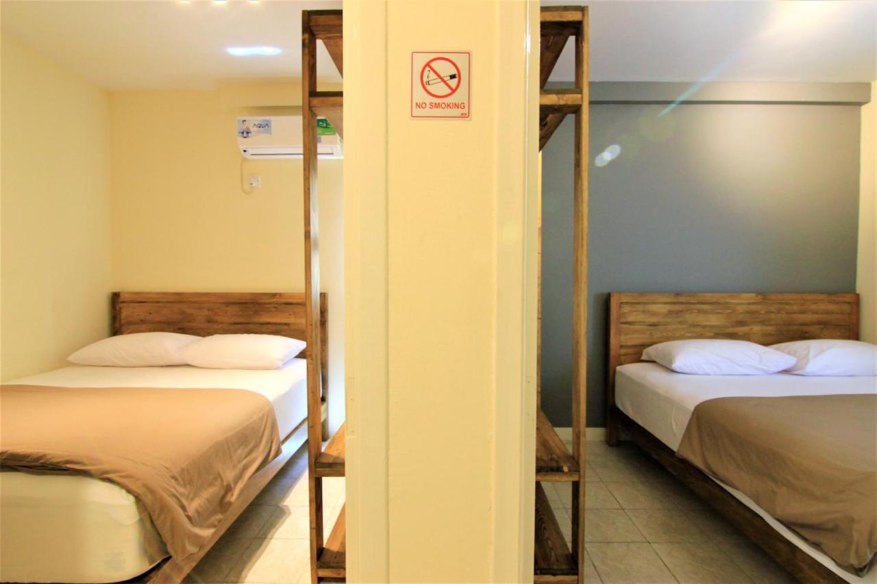 Queen Victoria Apartment Batam エクステリア 写真